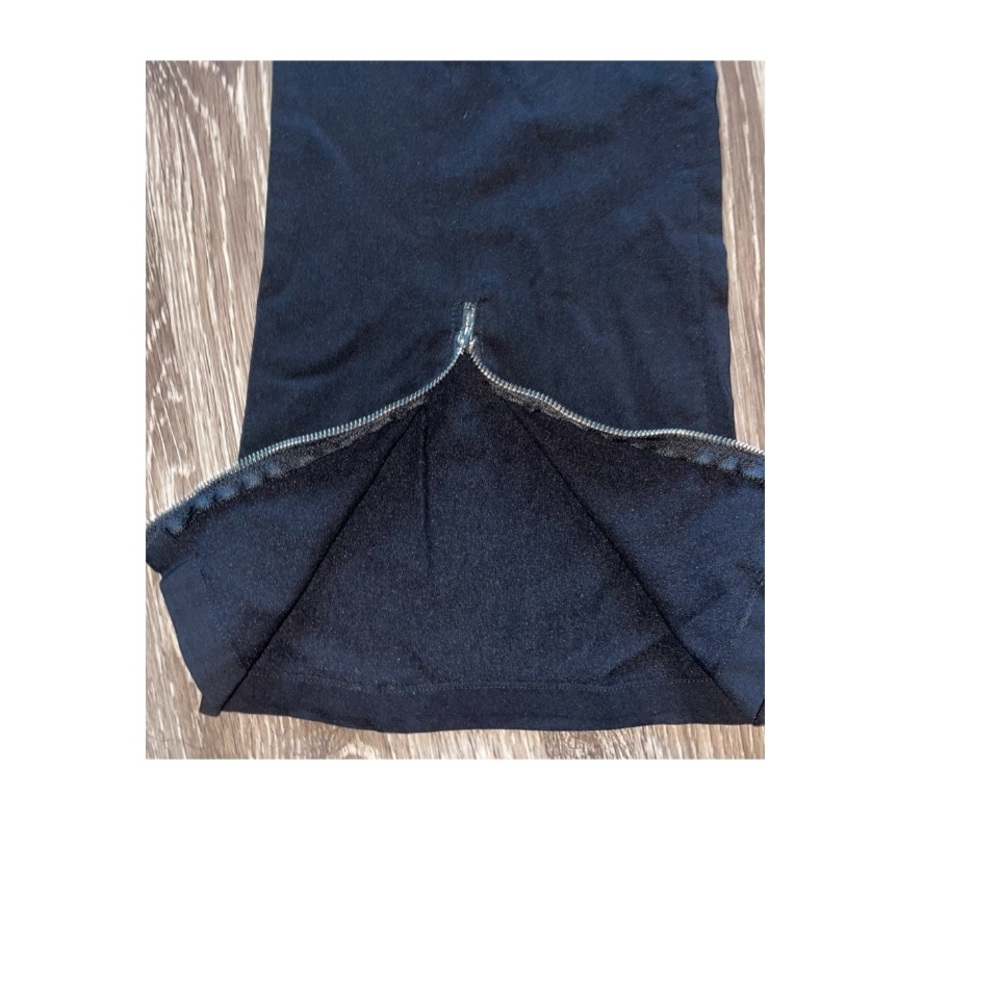 NWOT BLACK FLARED PULL ON STRETCHY PANTS WITH SILVER ZIPPERS! - Picture 4 of 6